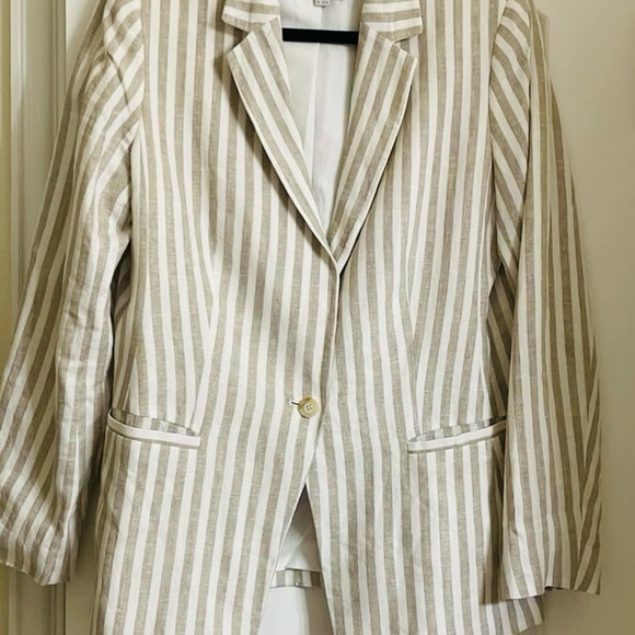 Loft Blazer - Picture 1 of 4